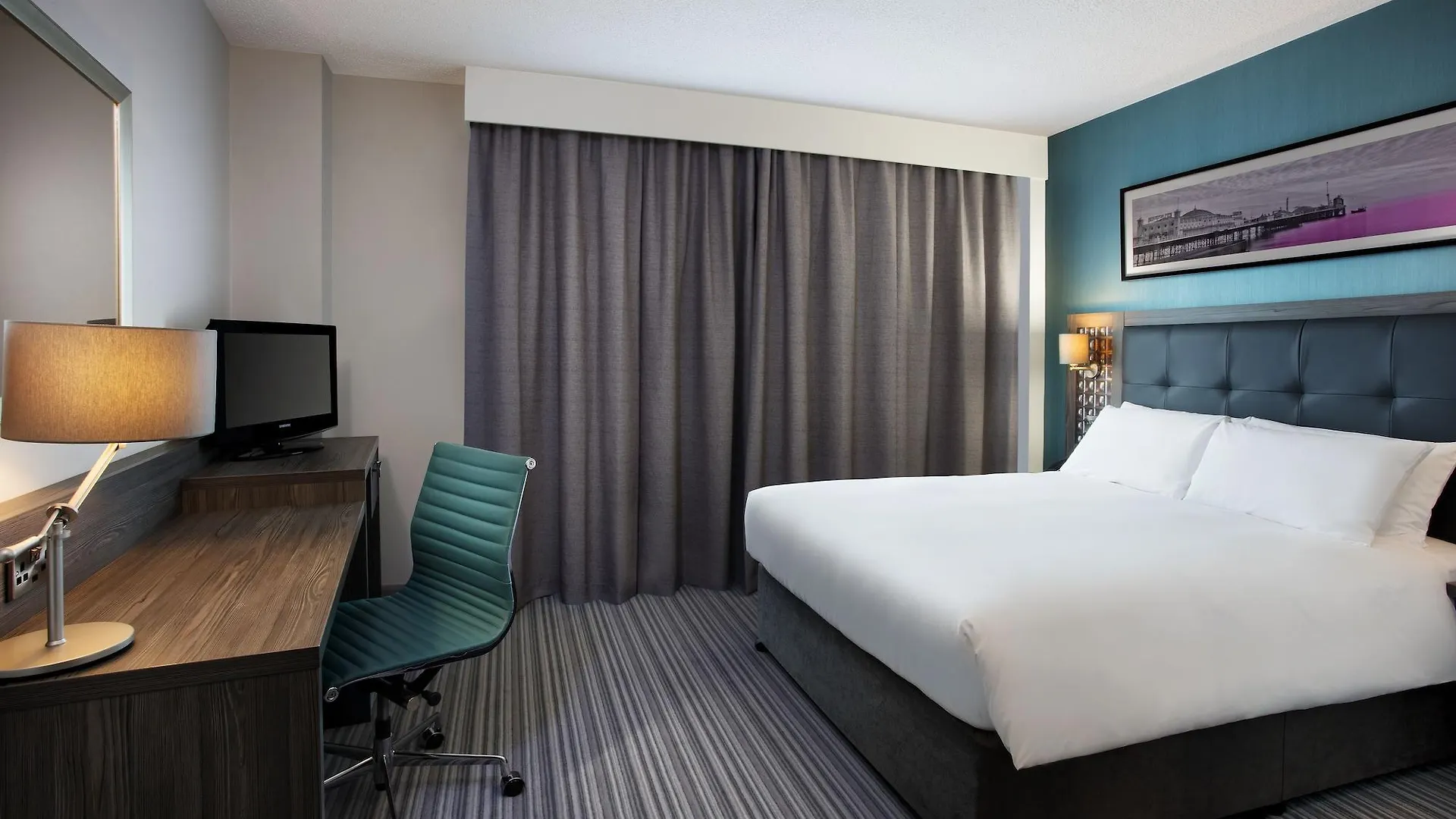 Leonardo Hotel Brighton 4*,