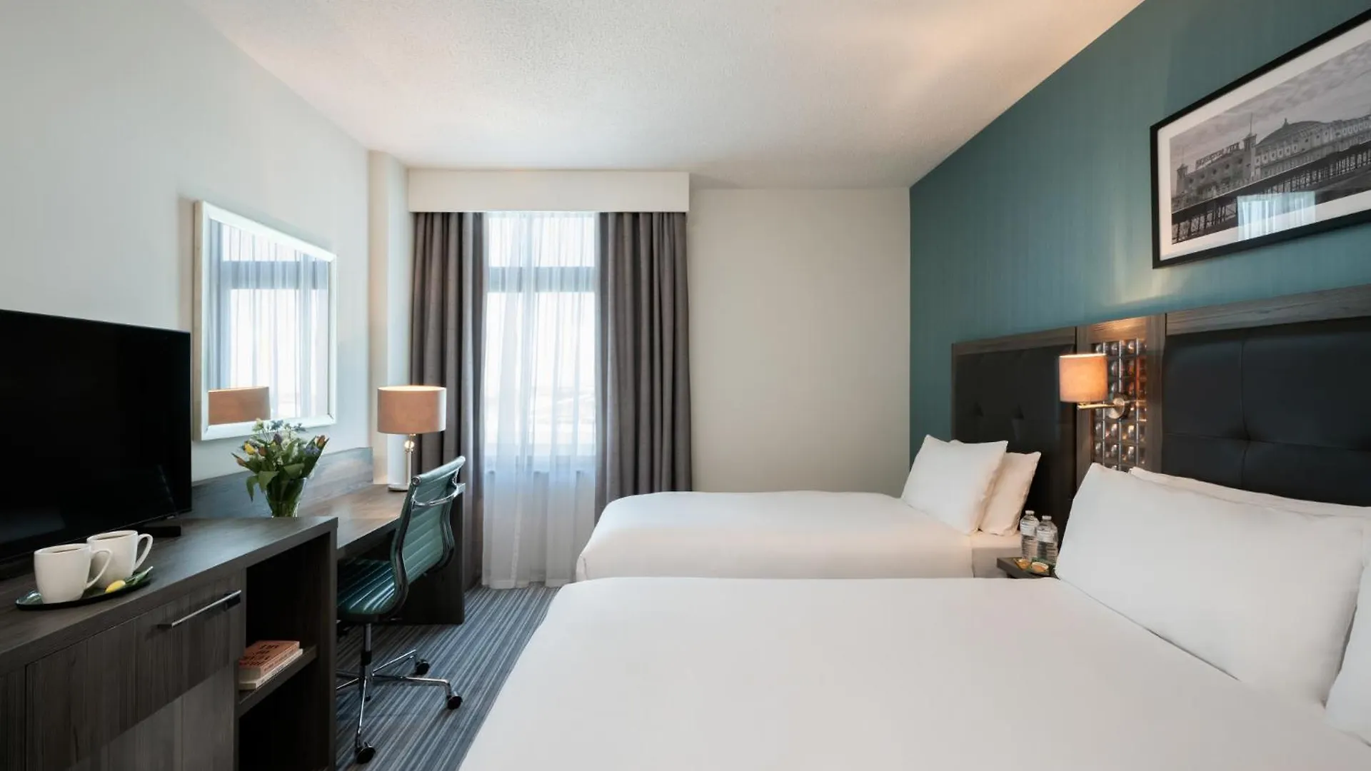 Leonardo Hotel Brighton 4*,